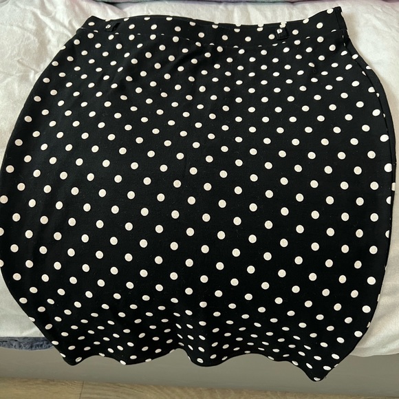 Joe fresh wool blend mini skirt, H&M jersey polka dot skirt (both fit like a 4) - Picture 3 of 4